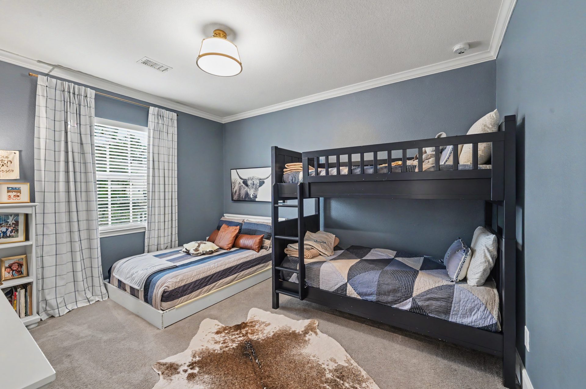 Bedroom #3 with walk in closet and Hollywood bathroom 